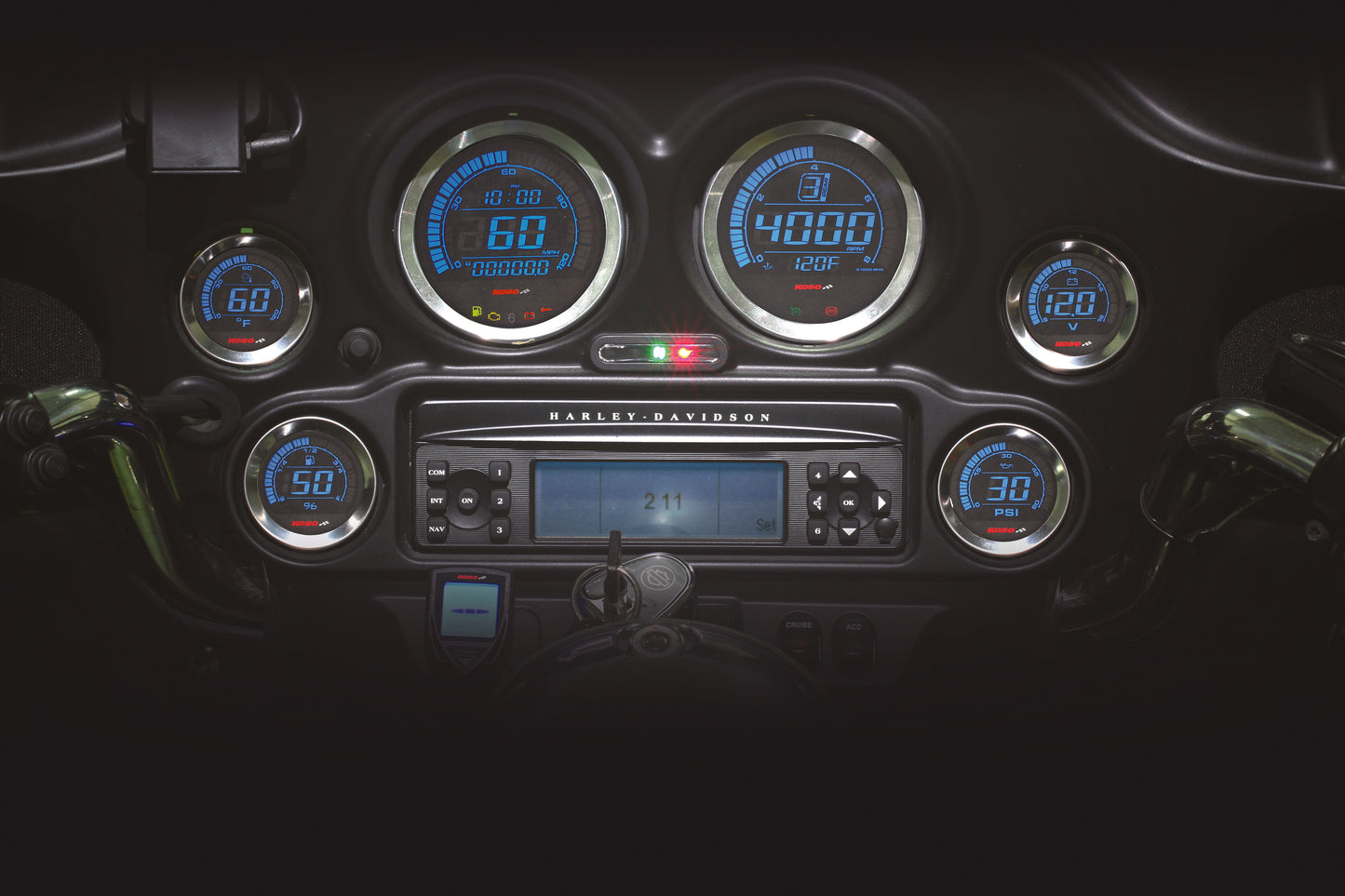 DIGITAL GAUGE CLUSTER SILVER BEZEL 04-13 FLHT AND FLTR