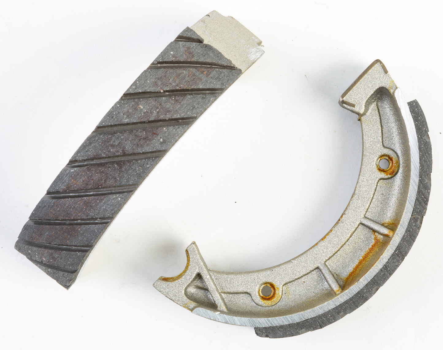 BRAKE SHOES 841G GROOVED